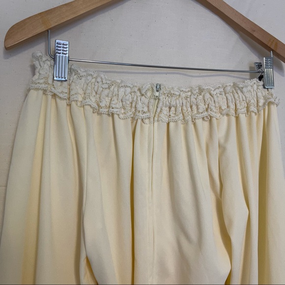 70s Handmade Vintage Lace Blouse - Picture 7 of 10